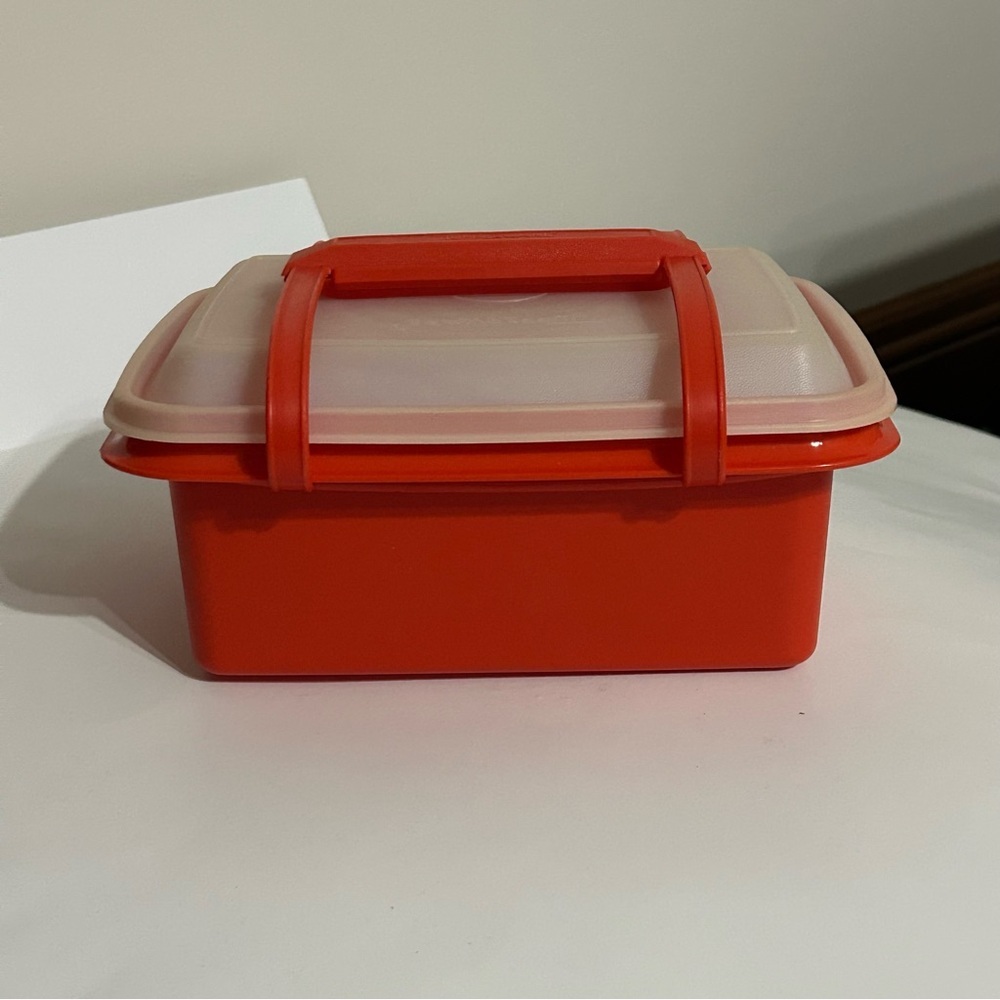 Tupperware Vintage Pack-N-Carry Lunch Box